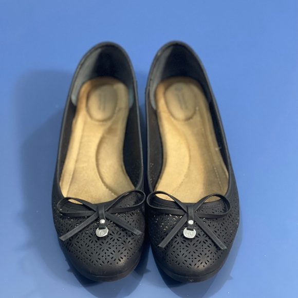 Gianni Bini Shoes - Gianni Bini Black Memory Foam Size 10 Shoes